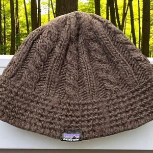Patagonia Cable Knit Crochet Wool Blend Skull Cap Beanie Hat Brown Ski OS 29045